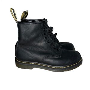 Dr. Martens 8 US Men         8 eye boot       thrift resell